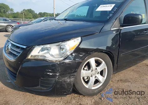 2010 Volkswagen Routan Sel z USA, uszkodzony, nr VIN 2V4RW5DX9AR242289